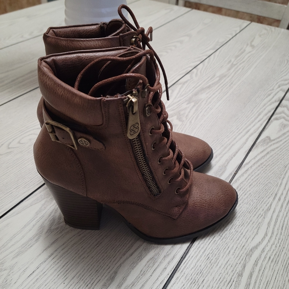 Ankle boots